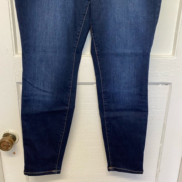 Roebuck & Co Women's Skinny Jeans Size 14 Mid Rise - Picture 2 of 6